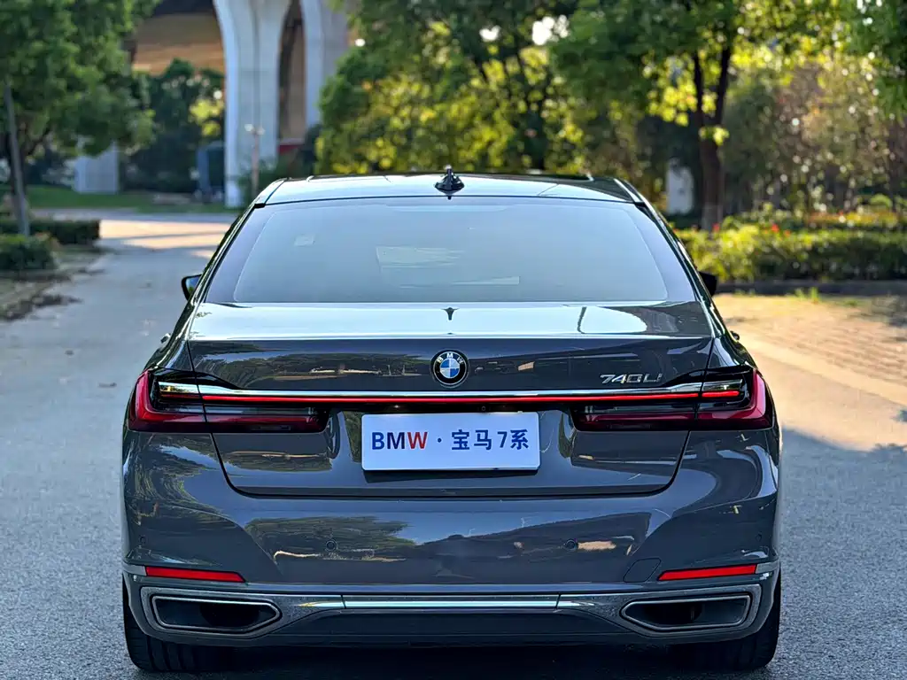 BMW 7 Series 2020 — фото 19
