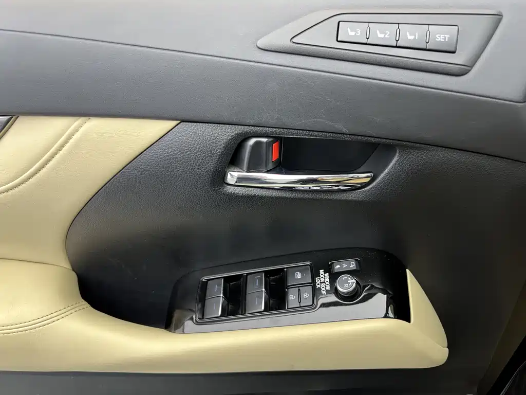 Toyota Vellfire 2022 — фото 5