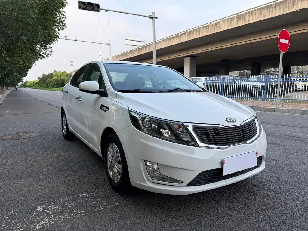 Kia K2 2014