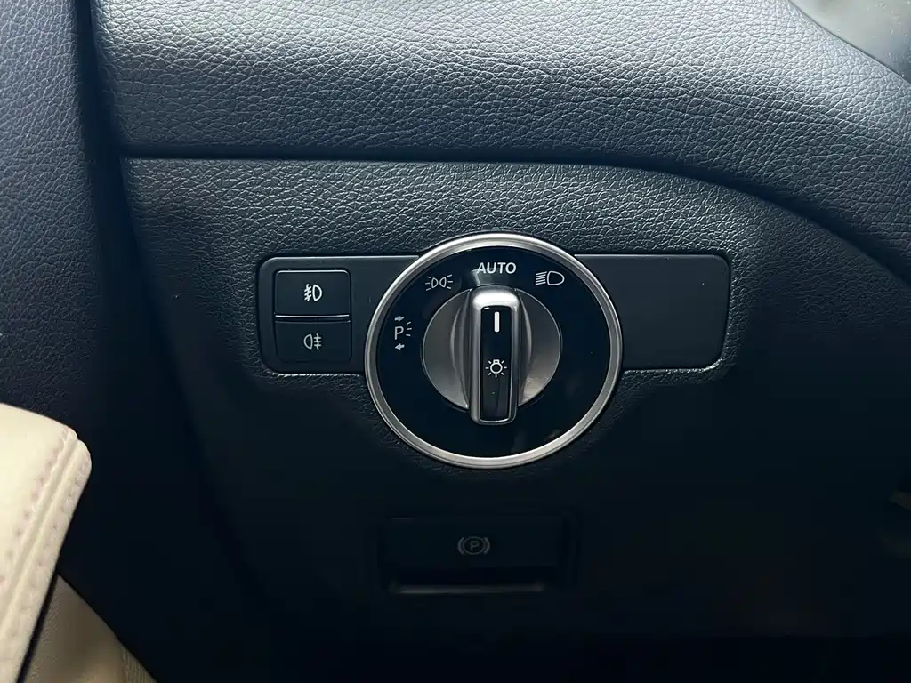 Mercedes-Benz GLA 2016 — фото 17