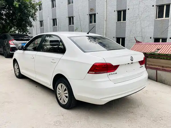 Volkswagen Santana 2016