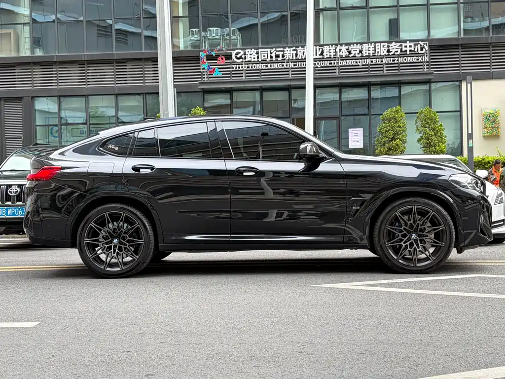 BMW X4 M 2023 — фото 3