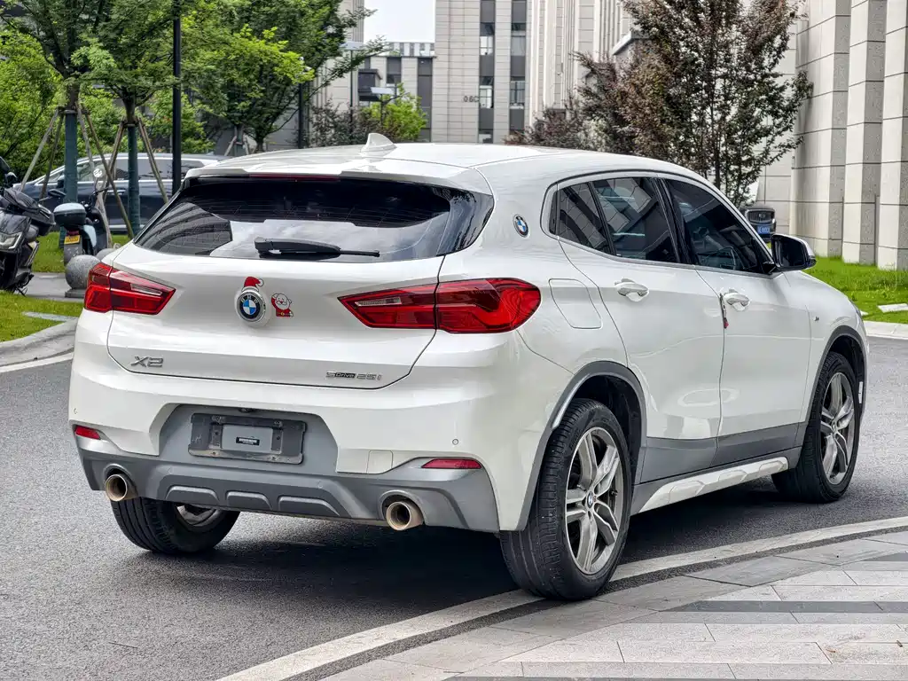 BMW X2 2020 — фото 11