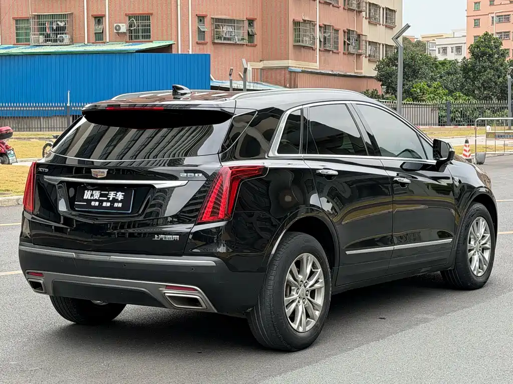 Cadillac XT5 2022 — фото 9