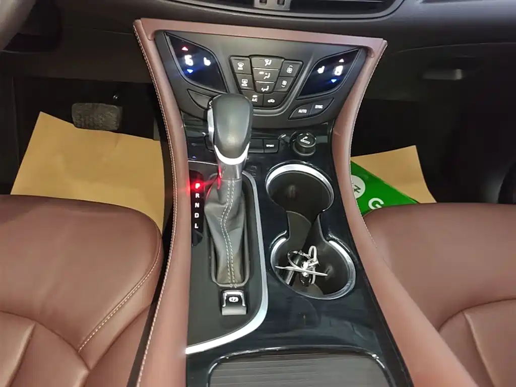 Buick Envision Plus 2020 — фото 14