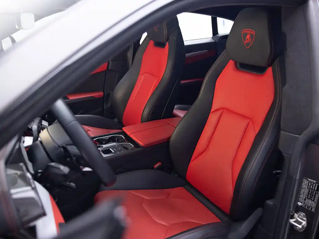Lamborghini Urus 2022 — фото 17