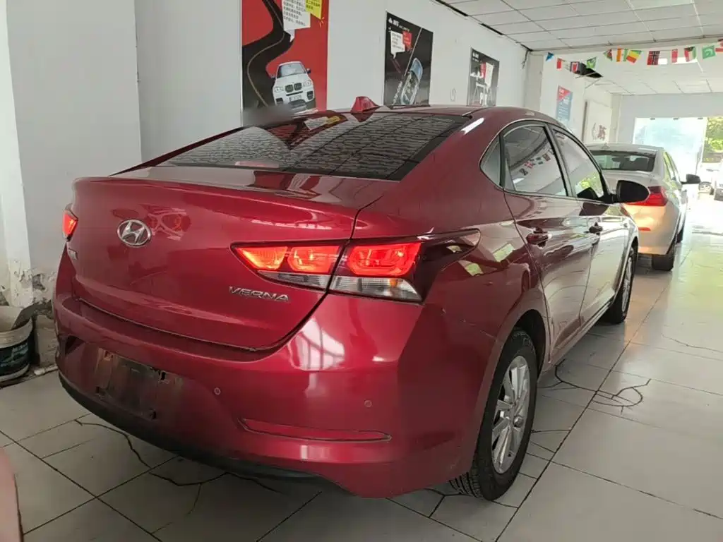 Hyundai Verna 2017