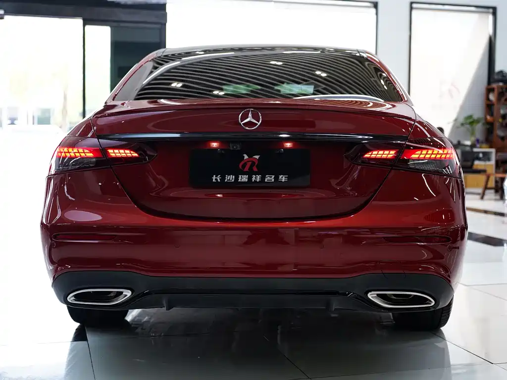 Mercedes-Benz E-Class 2020 — фото 15