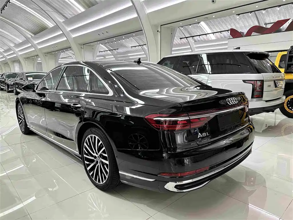 Audi A8 2026 — фото 21