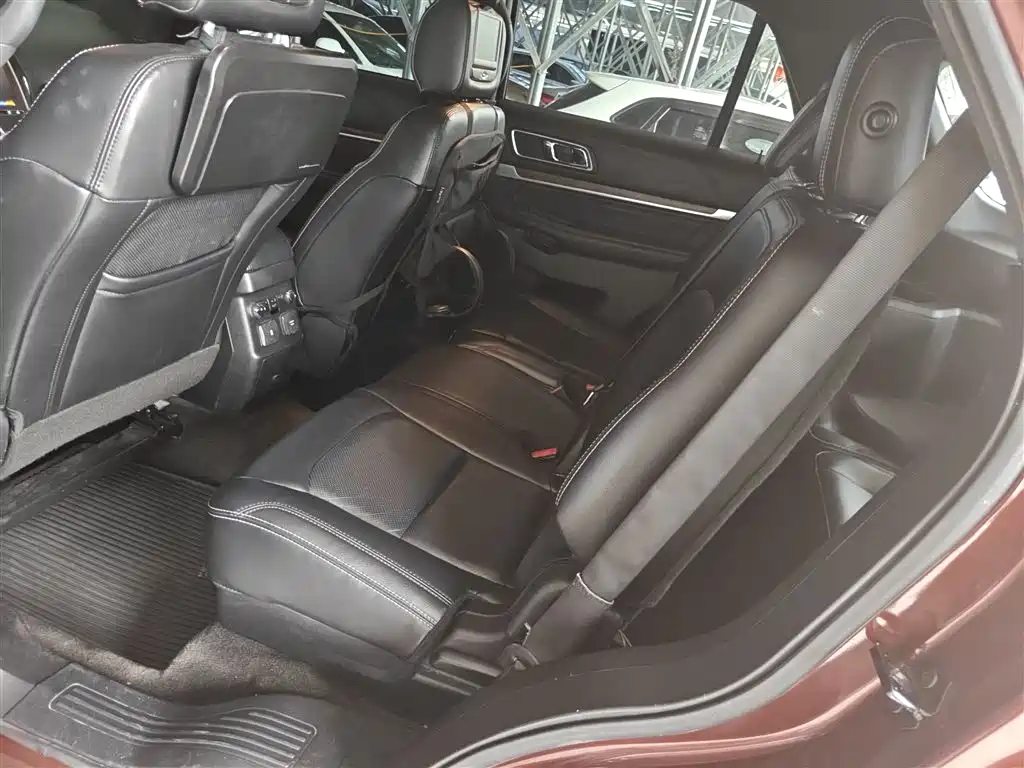 Ford Explorer 2015 — фото 13