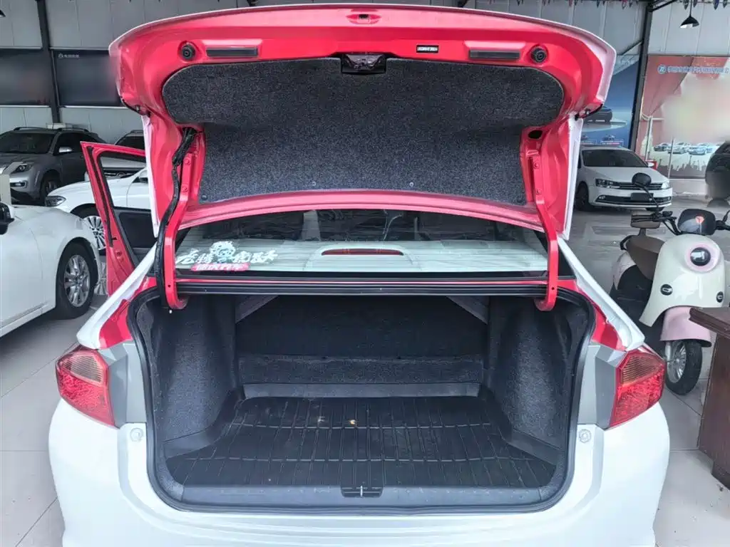 Honda City 2015 — фото 19