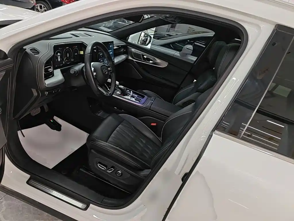 GAC Trumpchi GS8 2022 — фото 15