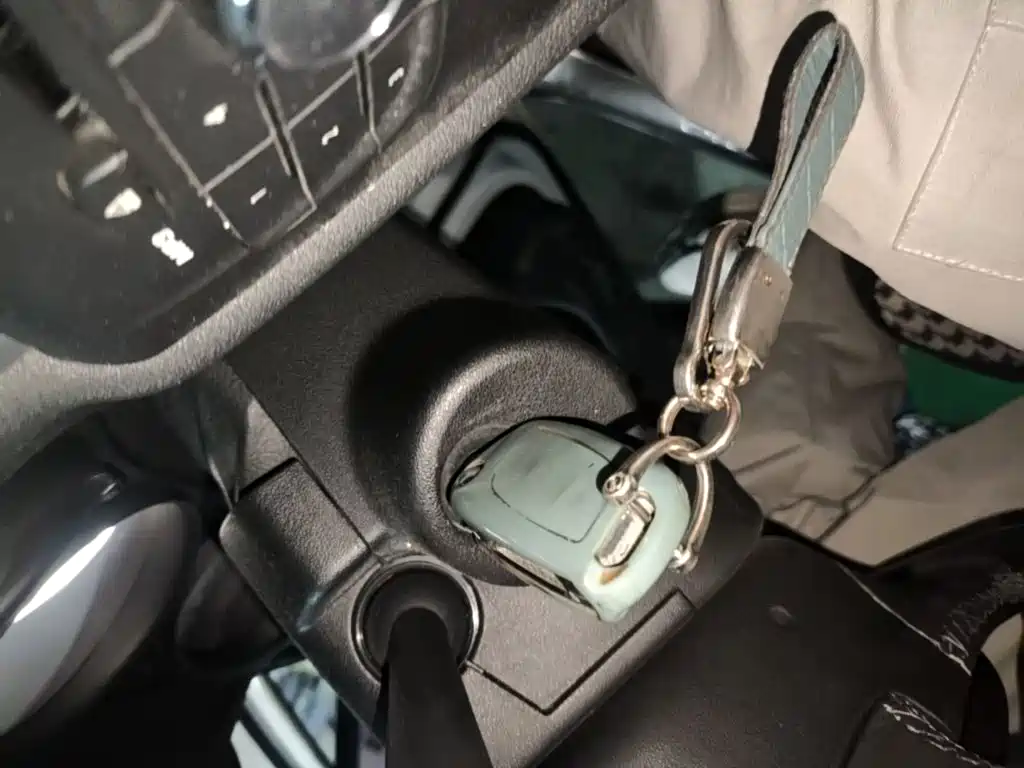 Citroen C4L 2015 — фото 9