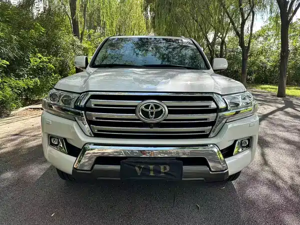 Toyota Land Cruiser 2016