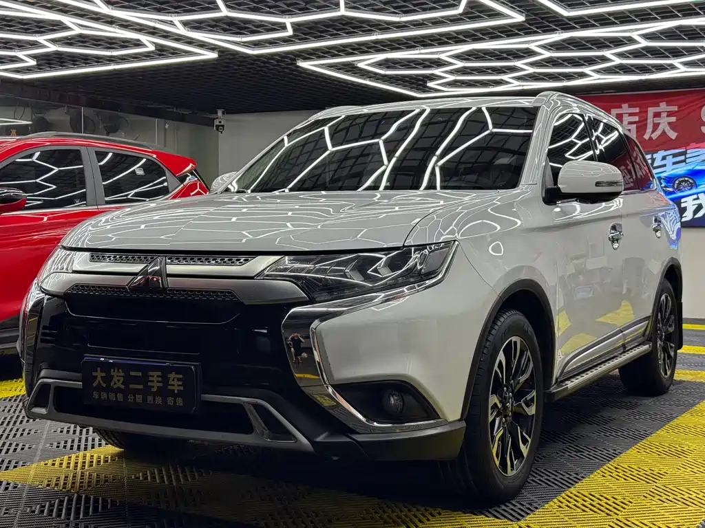 Mitsubishi Outlander 2019