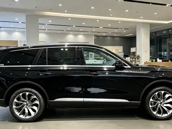 Lincoln Aviator 2021