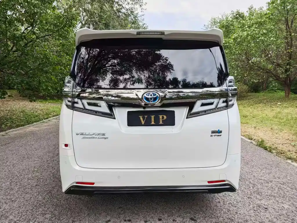Toyota Vellfire 2020 — фото 10