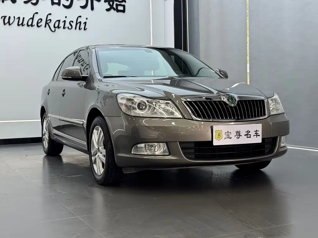 Skoda Octavia 2013 — фото 3