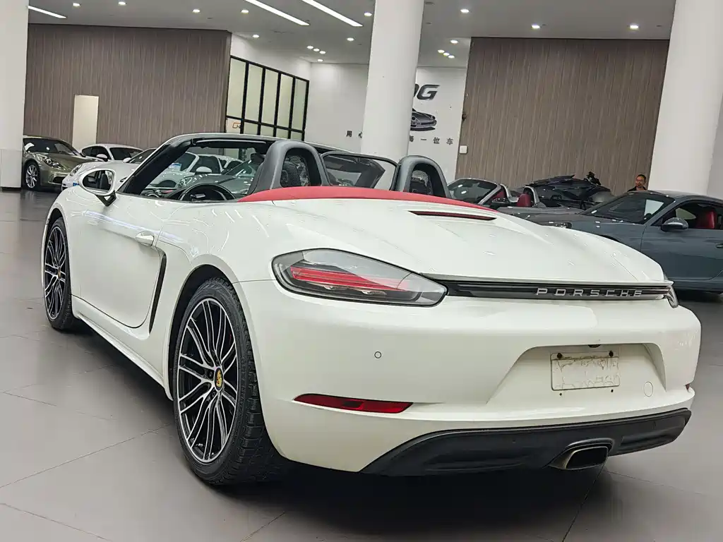 Porsche 718 2017 — фото 10