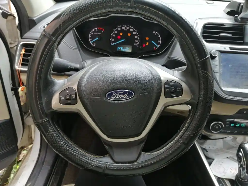 Ford Forrest 2015