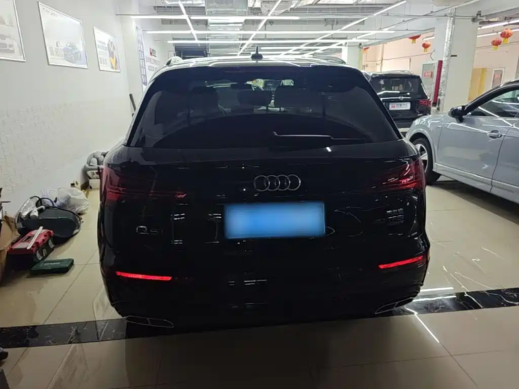 Audi Q5L 2024