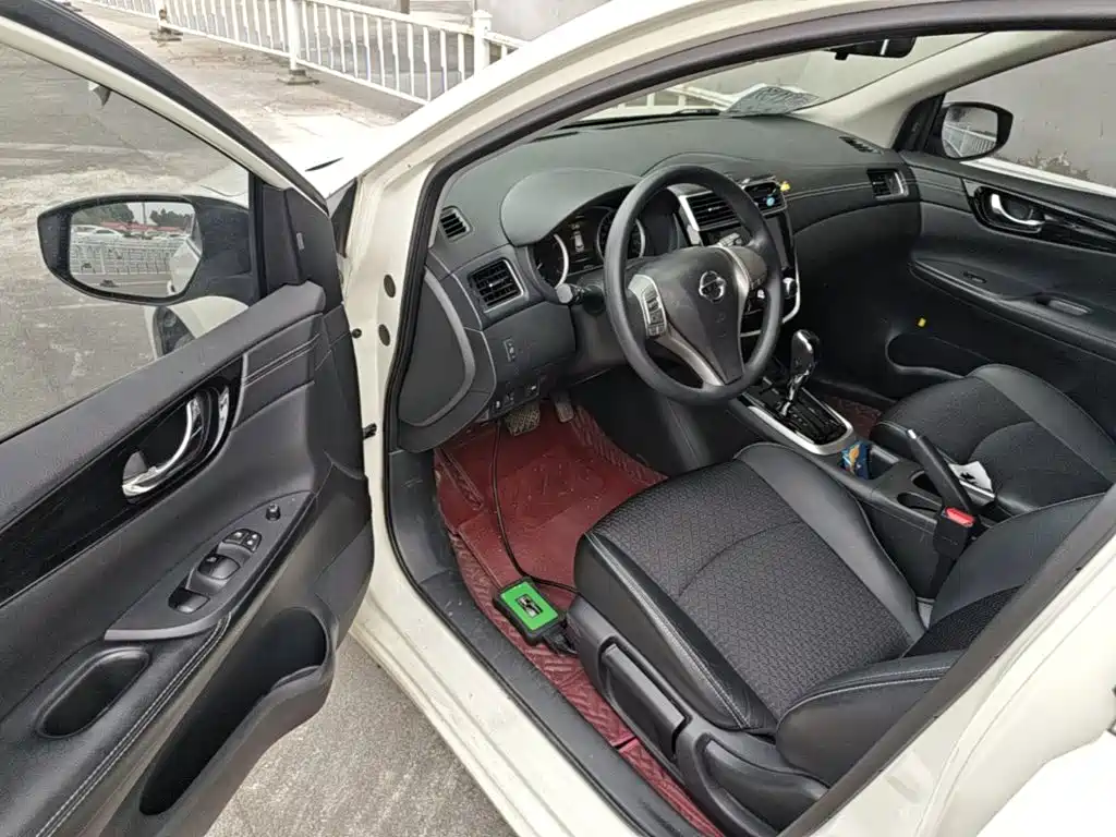 Nissan Tiida 2019 — фото 16