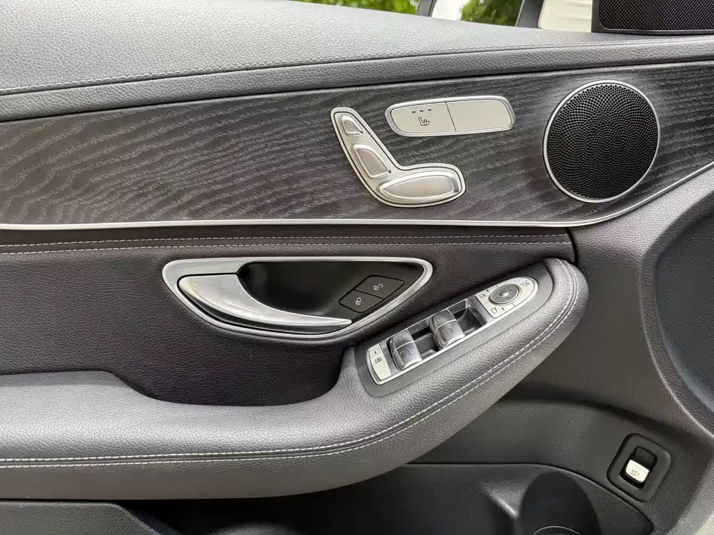 Mercedes-Benz C-Class 2019 — фото 25