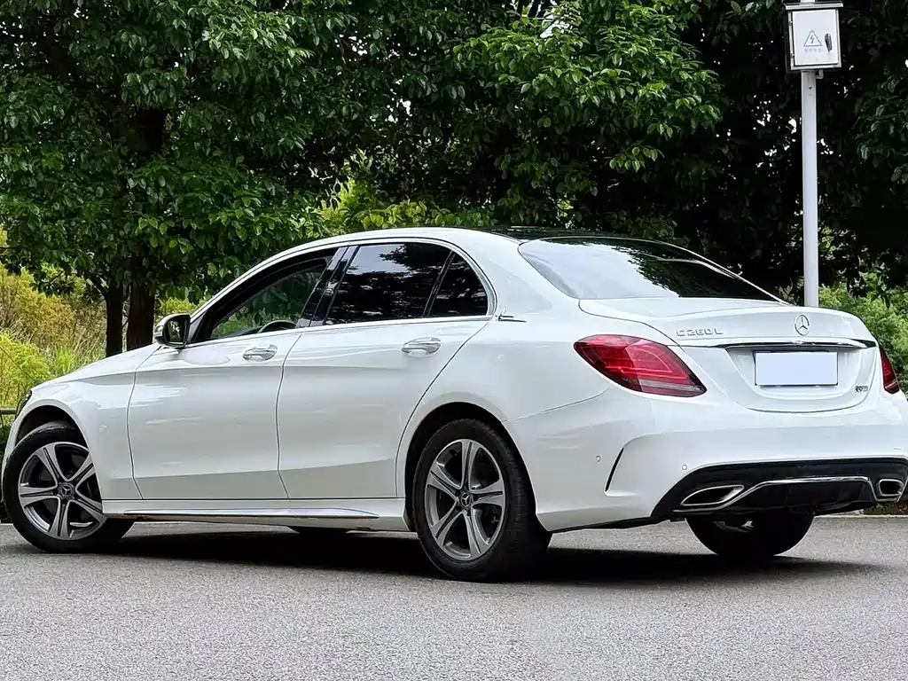 Mercedes-Benz C-Class 2019