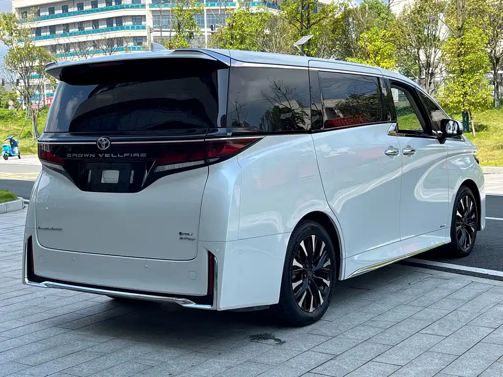 Toyota Vellfire 2024 — фото 6