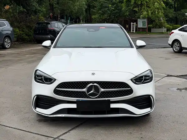 Mercedes-Benz C-Class 2022