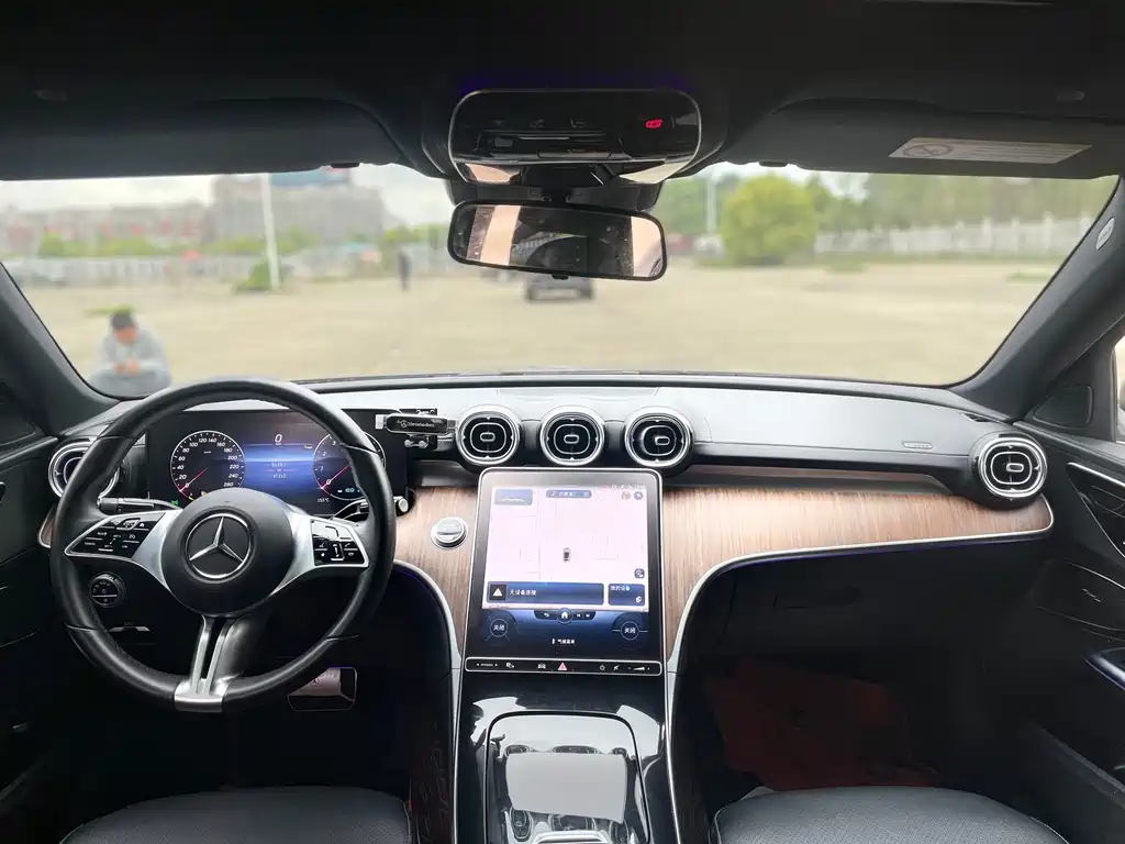 Mercedes-Benz C-Class 2023 — фото 6