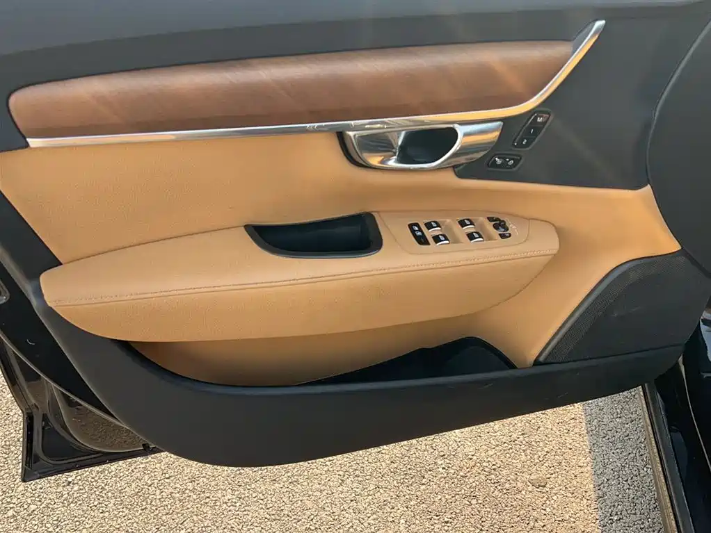 Volvo S90 2020 — фото 19