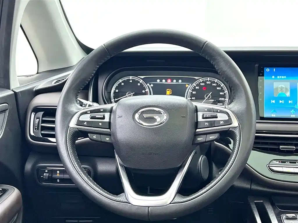 GAC Motor Trumpchi M6 2020 — фото 13