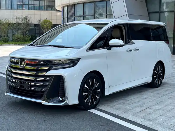 Toyota Vellfire 2024