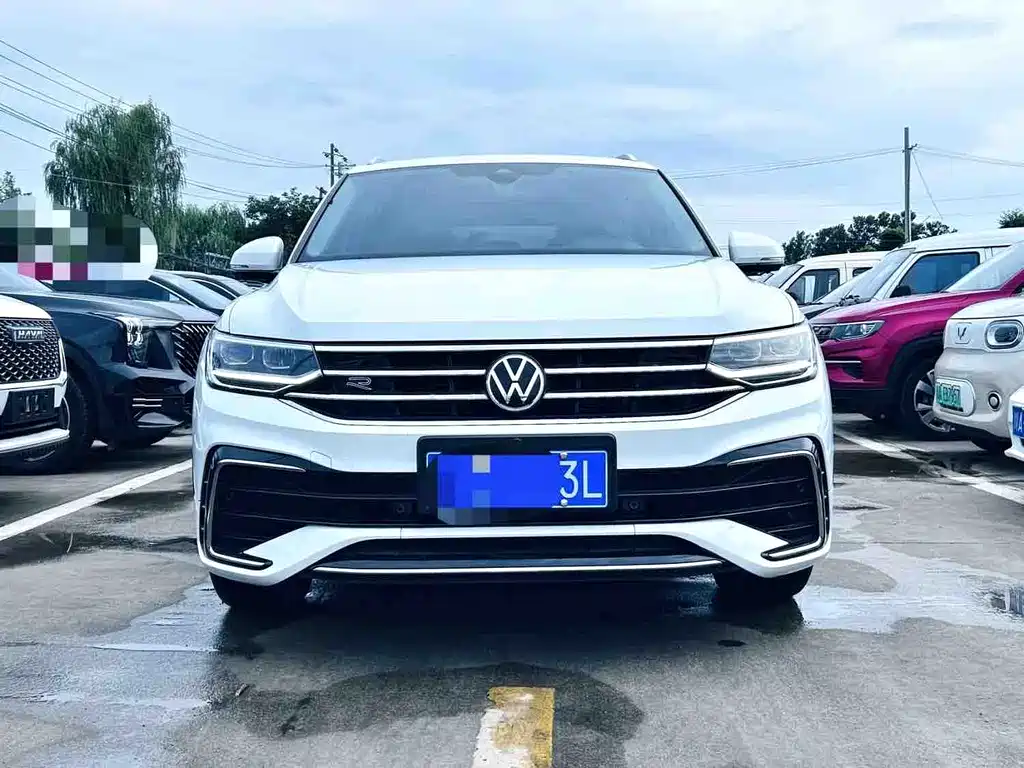 Volkswagen Tiguan L 2023 — фото 2