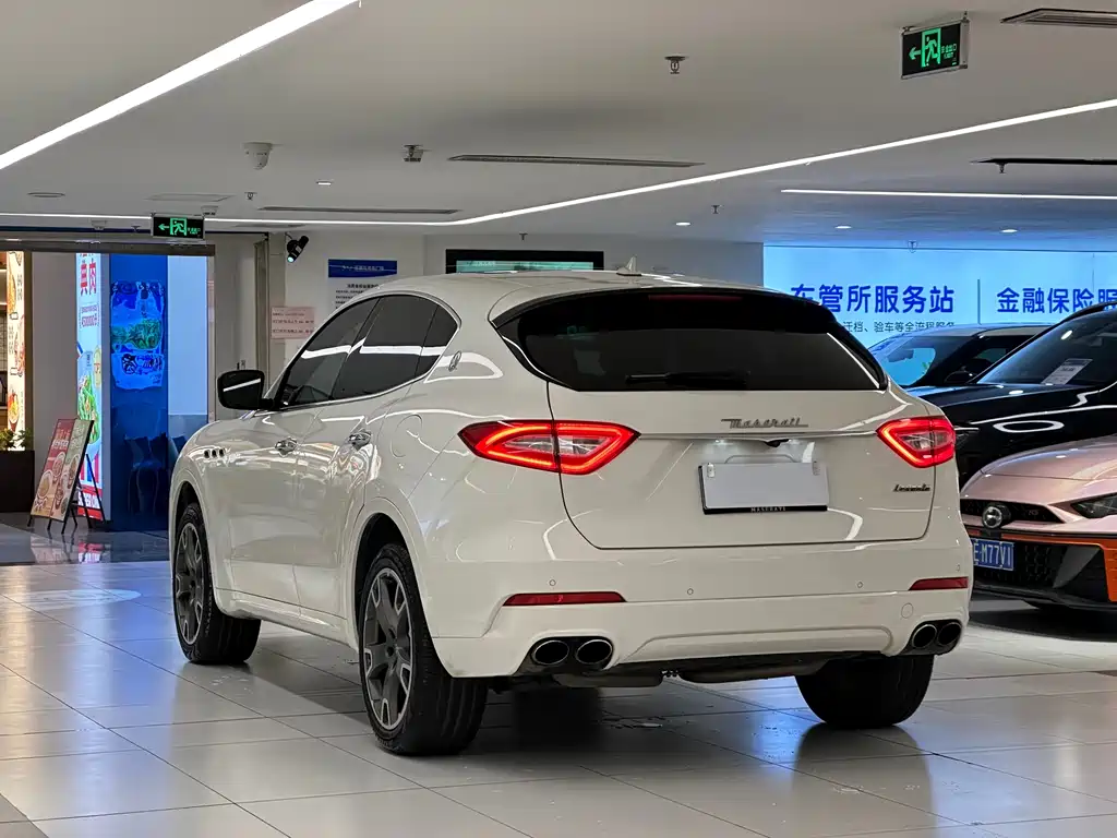 Maserati Levante 2017 — фото 7