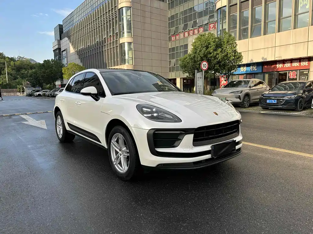 Porsche Macan 2024 — фото 8