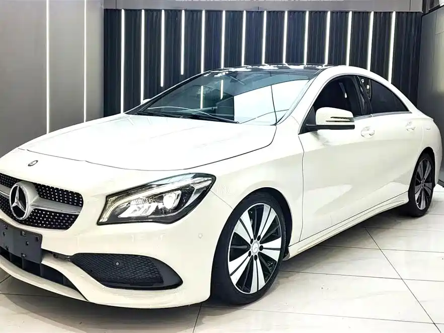 Mercedes-Benz CLA 2016