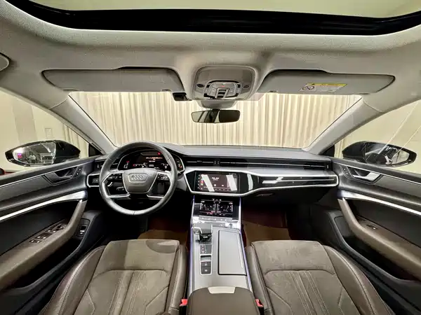 Audi A7L 2023