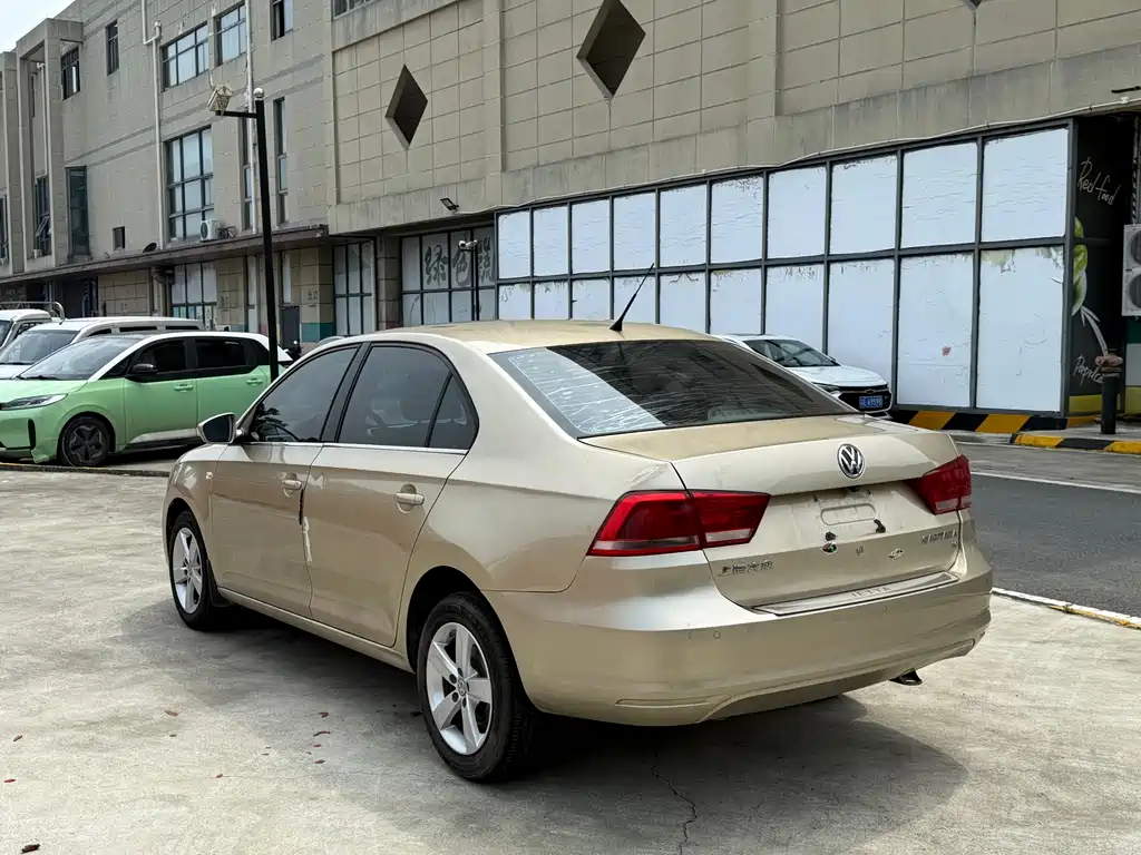 Volkswagen Santana 2015