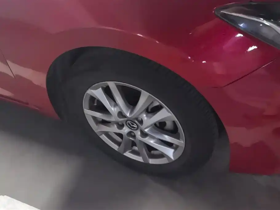 Mazda 3 Axela 2015 — фото 6