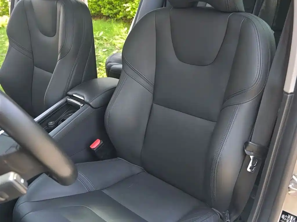 Volvo S60 2017 — фото 13