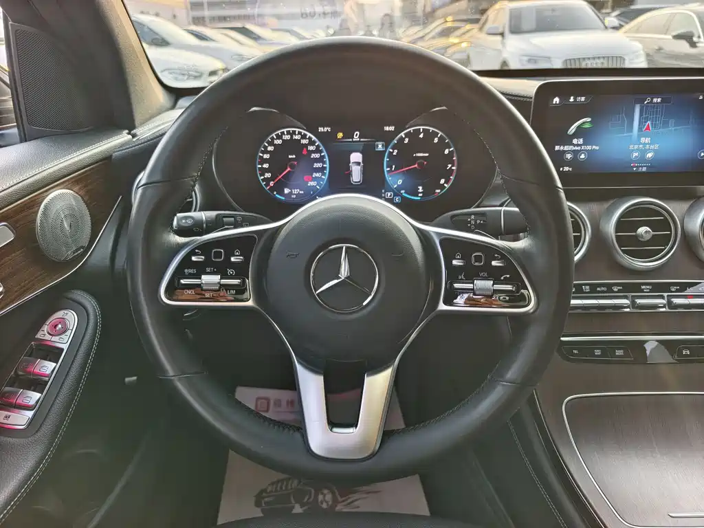 Mercedes-Benz GLC 2021 — фото 11