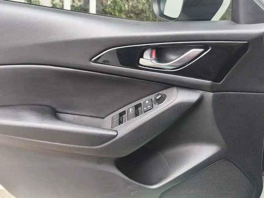Mazda 3 Angkesela 2017