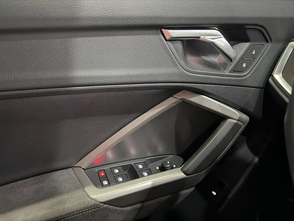 Audi Q3 2023 — фото 20