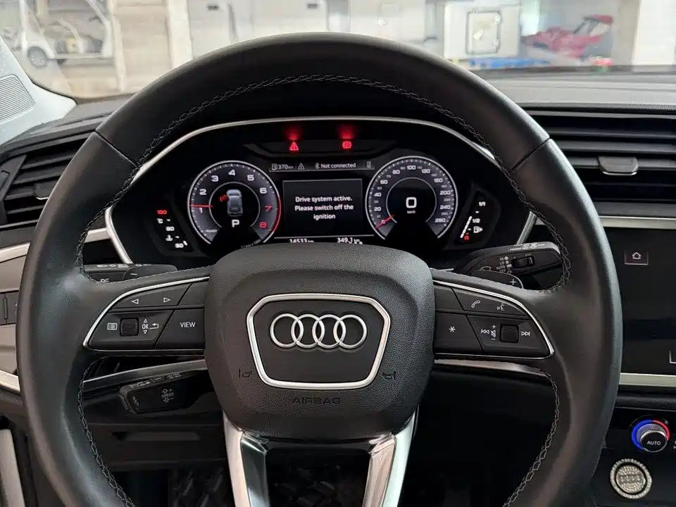 Audi Q3 2023 — фото 21