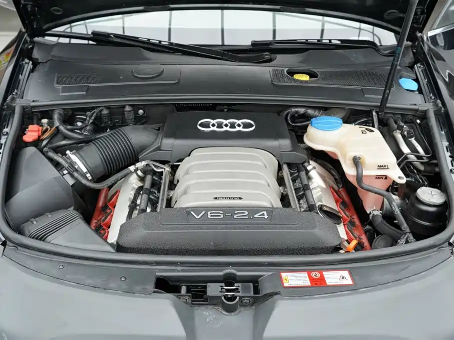 Audi A6L 2010 — фото 33