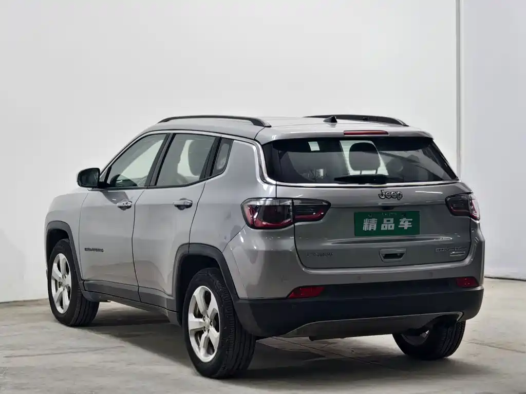 Jeep Compass 2018 — фото 6