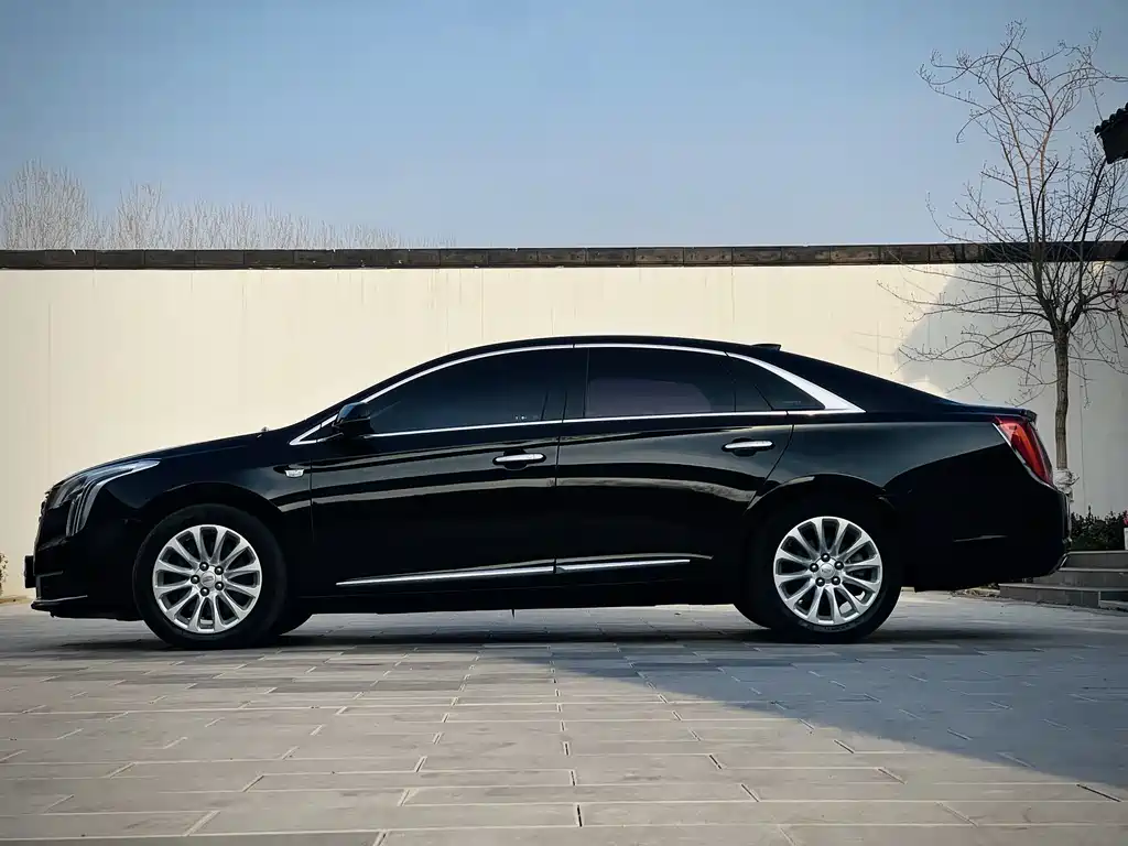 Cadillac XTS 2018 — фото 7