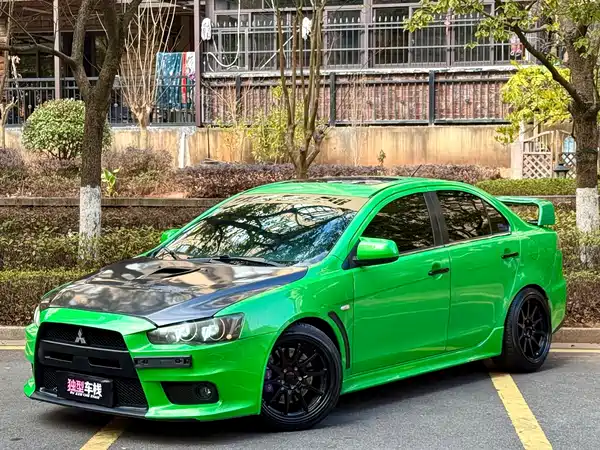 Mitsubishi Lancer EX 2012